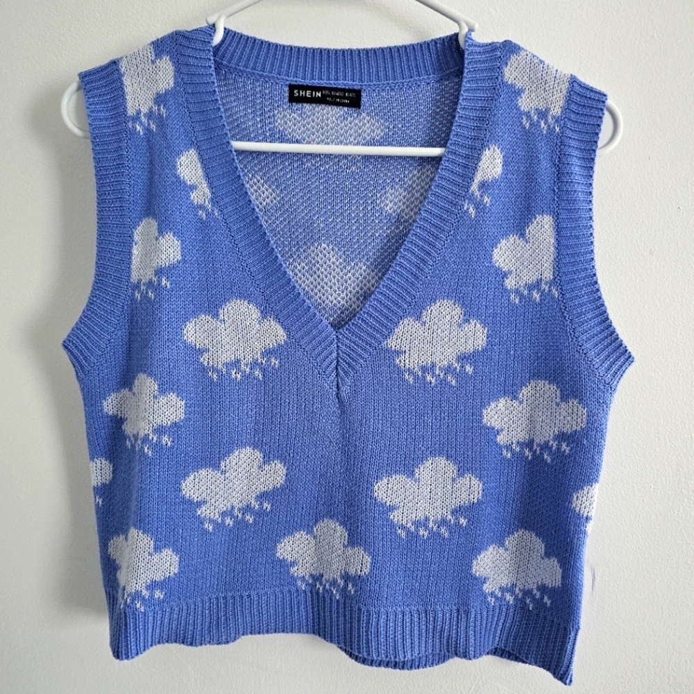 Shein cloud sweater vest, L